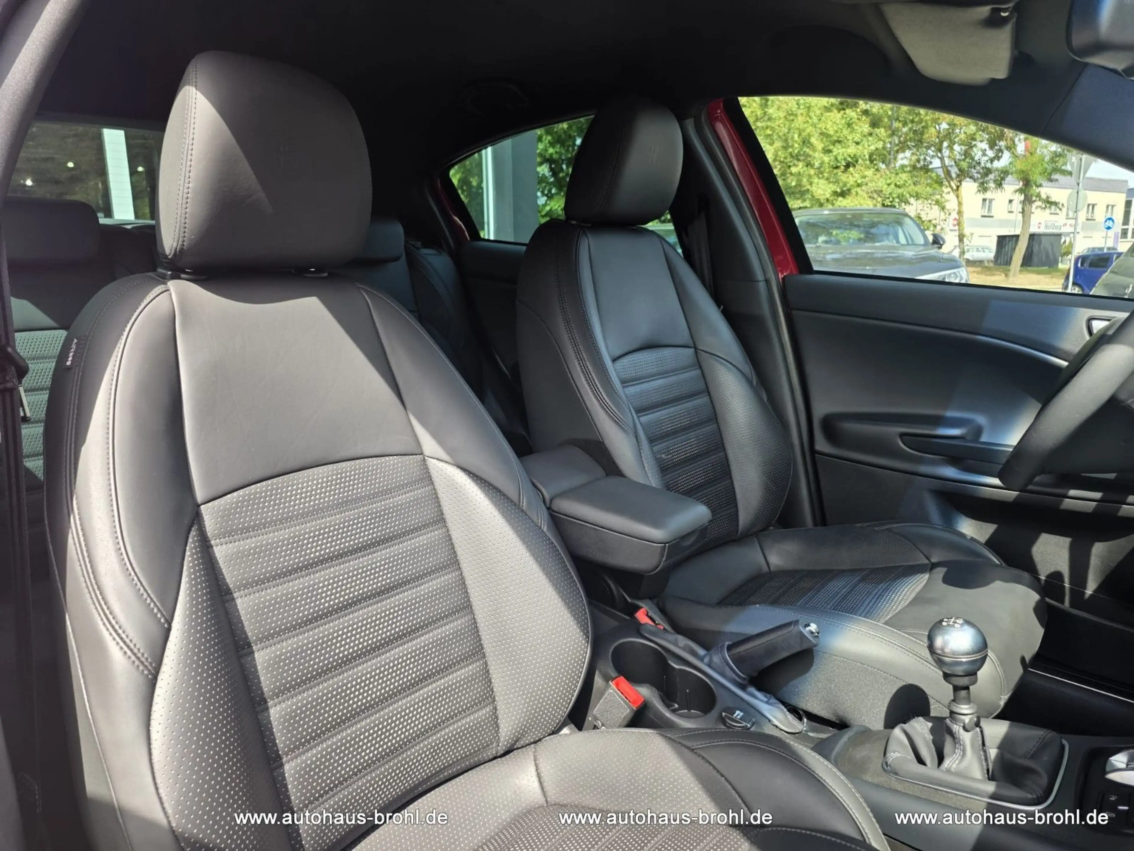 Alfa Romeo Giulietta Super 120PS — photo 13