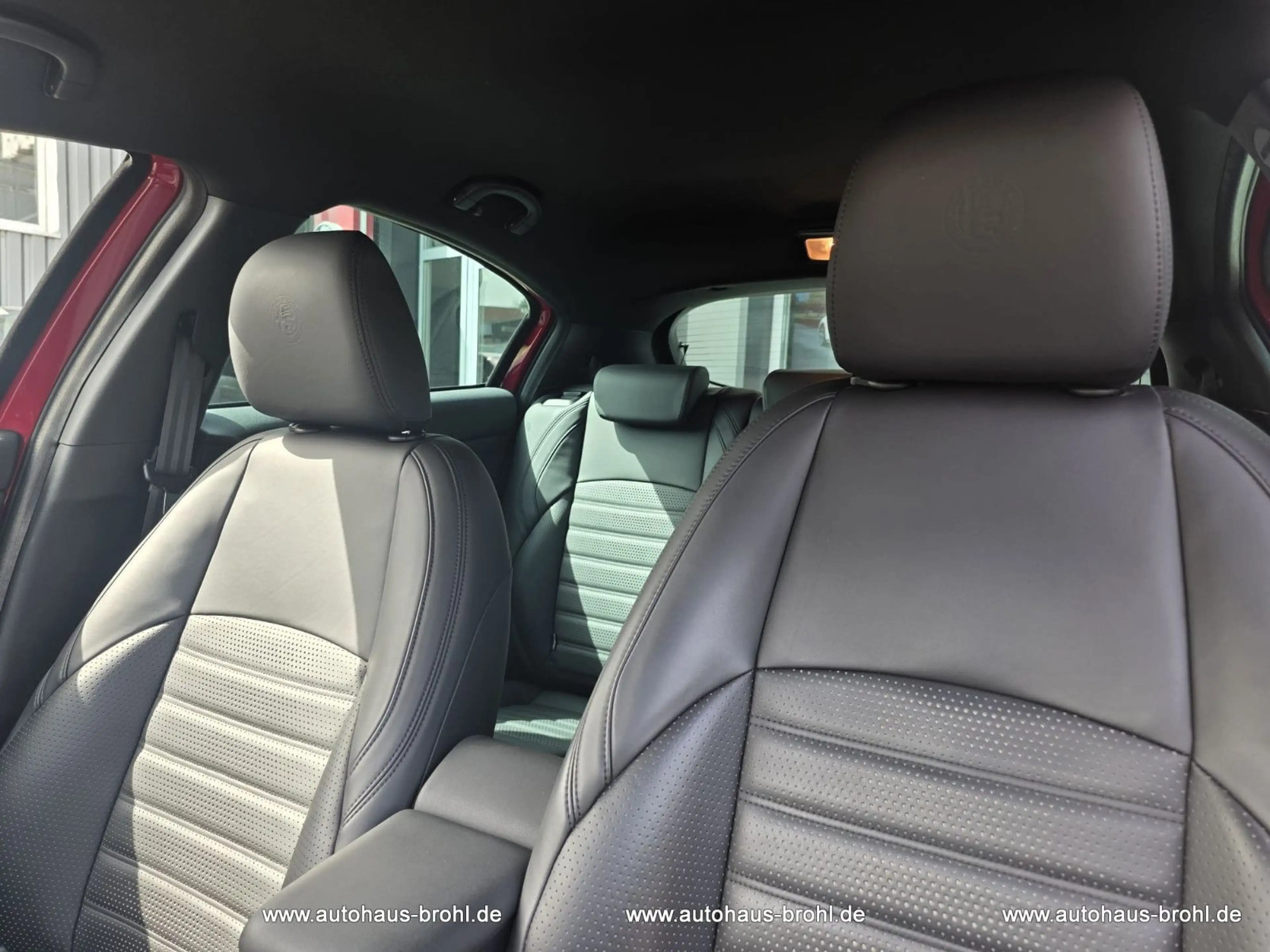 Alfa Romeo Giulietta Super 120PS — photo 15