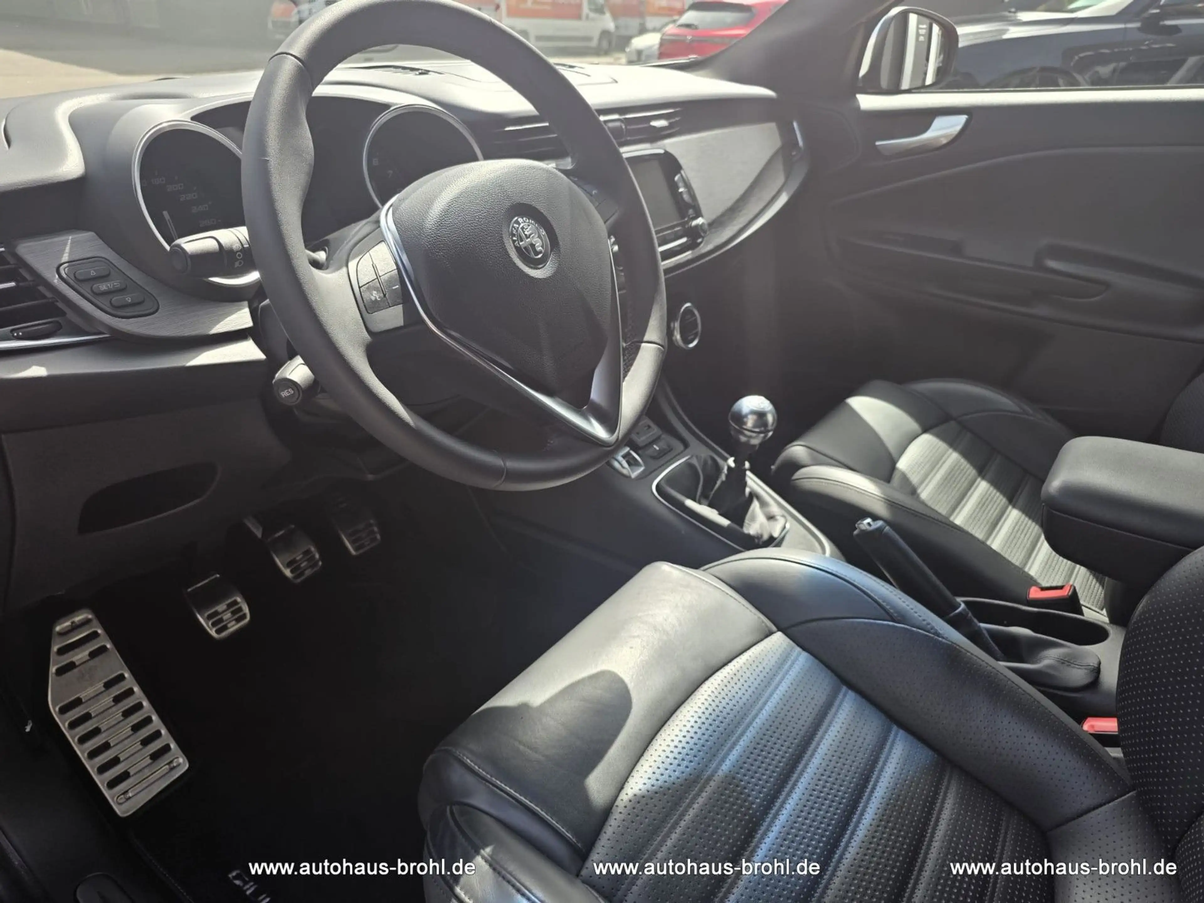 Alfa Romeo Giulietta Super 120PS — photo 10