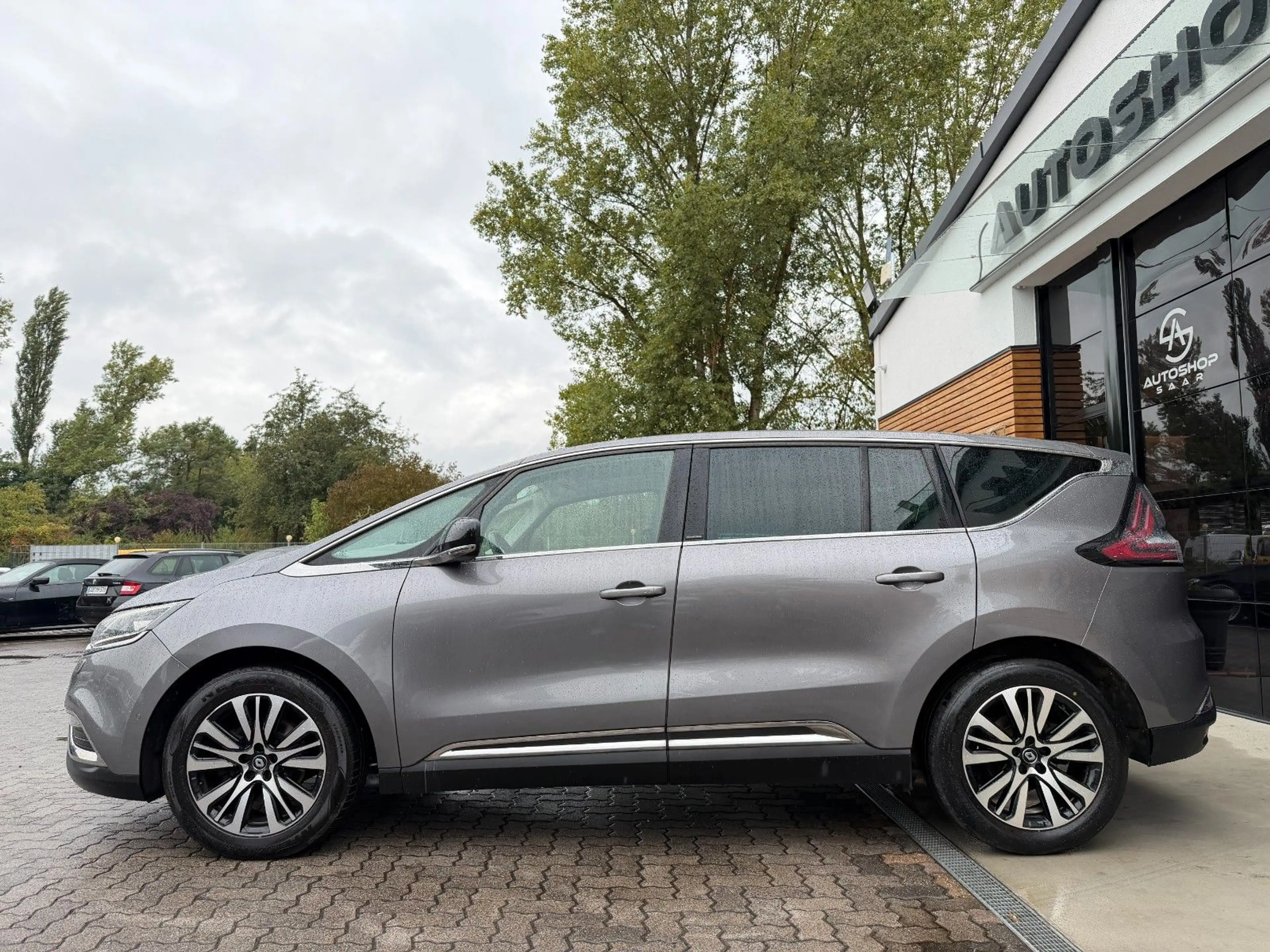 Renault Espace V Initiale Paris PANO/AUT/CAM/SHZ/LEDER — photo 8