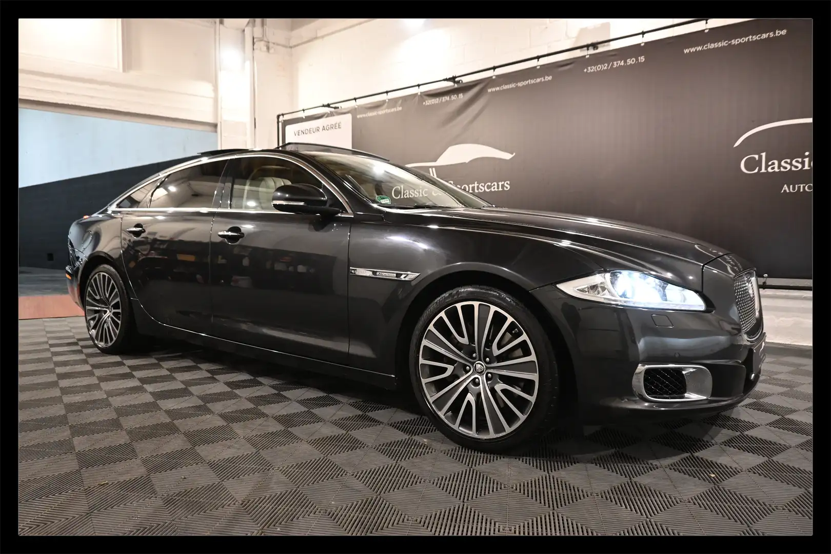 Jaguar XJ XJ LWB 3.0D V6 LONG / ULTIMATE / EXCLUSIVE ! Grau - 1