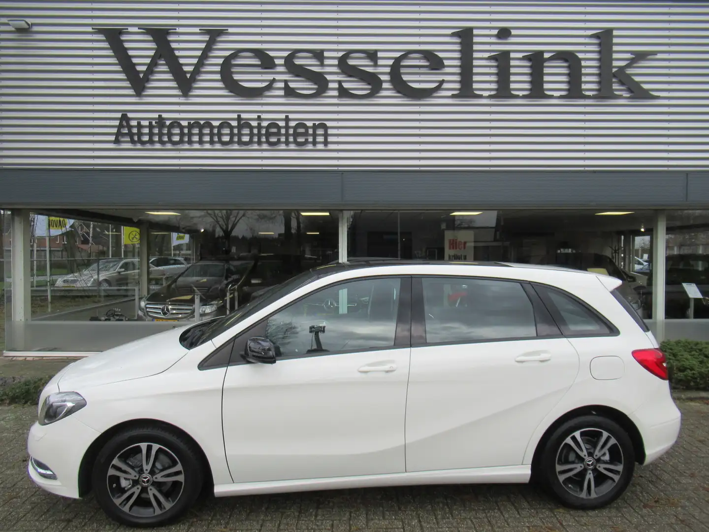 Mercedes-Benz B 180 Autom./Panoramadak/Night Wit - 1