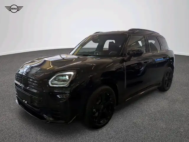 MINI Countryman E John Cooper Works Trim