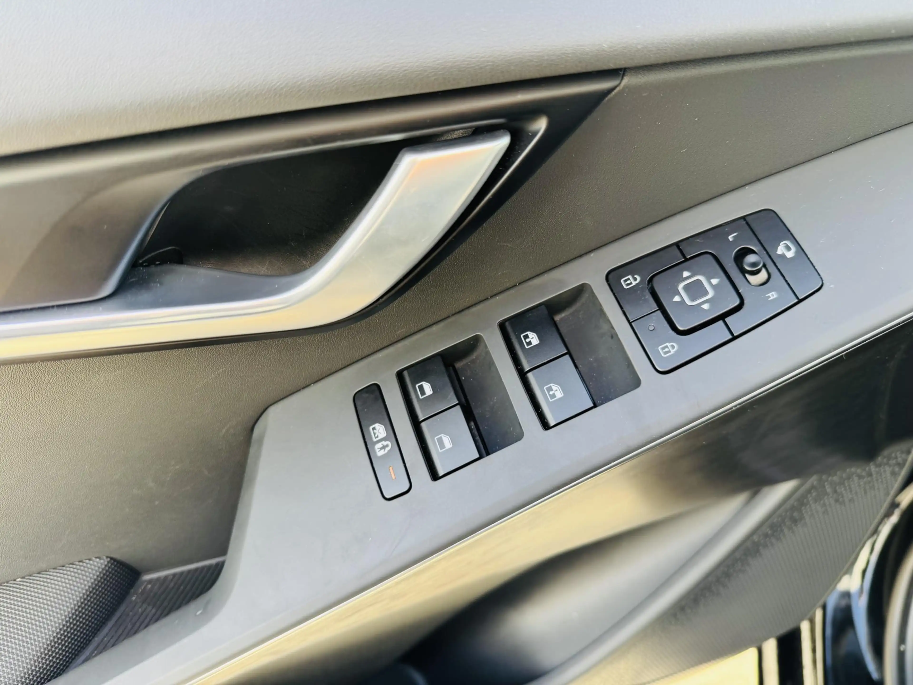 Kia Niro 1.6 GDi Hybrid DynamicPlusLine Sunroof | Keyless | — photo 14