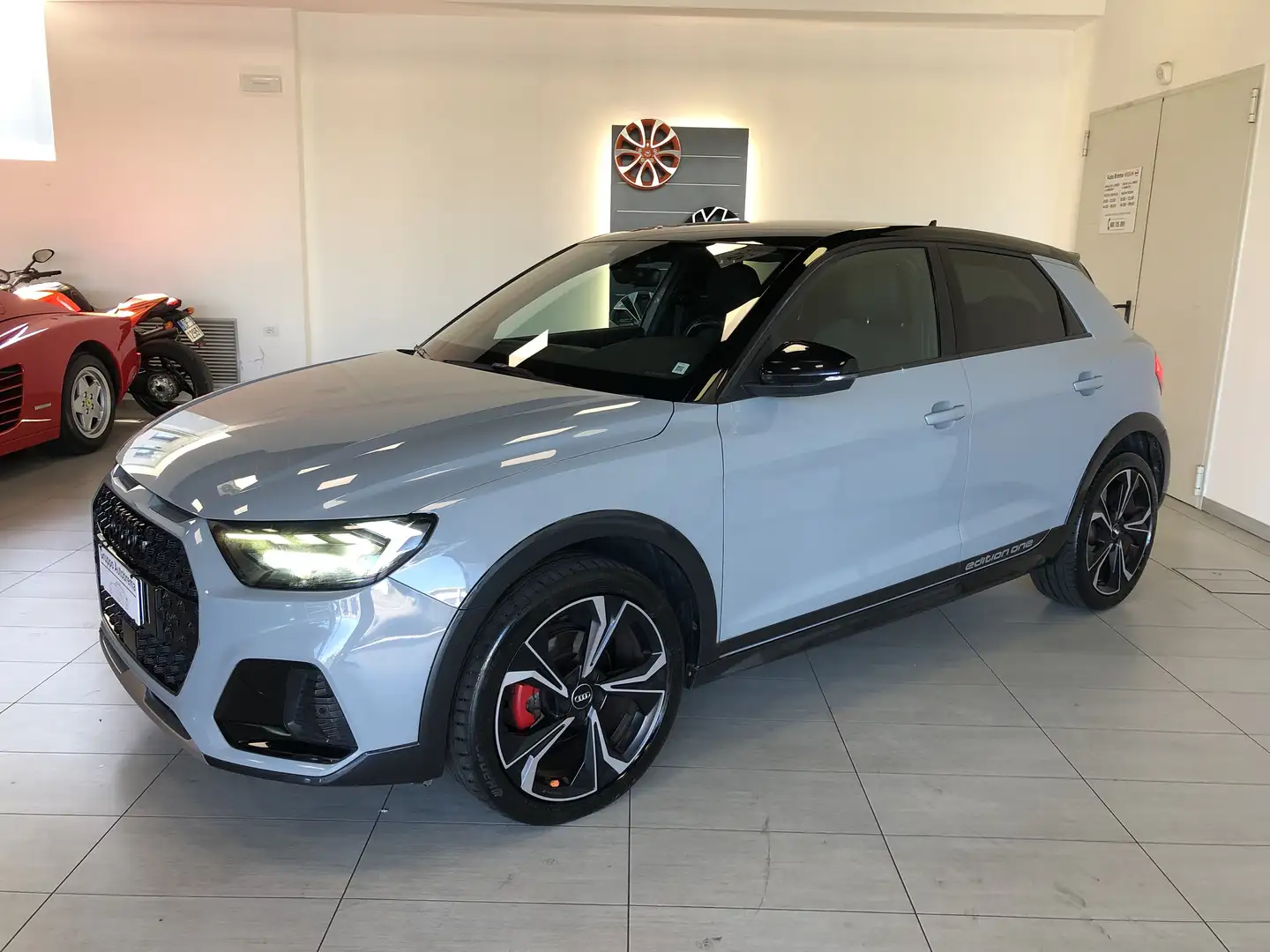 Audi A1 A1 II Citycarver 30 tfsi 116cv s-tronic S-LINE Gris - 1