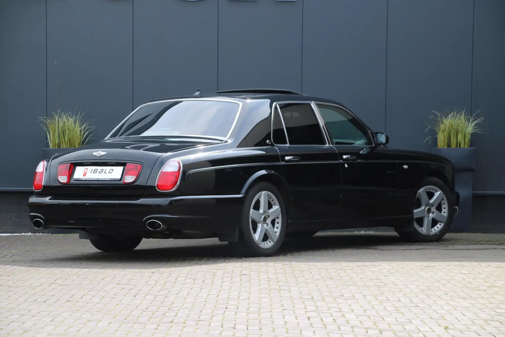 Bentley Arnage T | 456pk | 825Nm | BTW auto | slechts 28.960km | Negro - 2