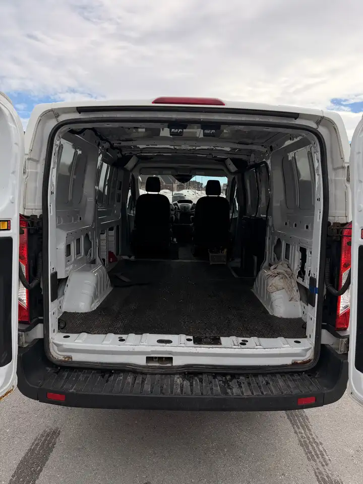 Ford Transit Cargo Van снимка Ford Transit Cargo Van