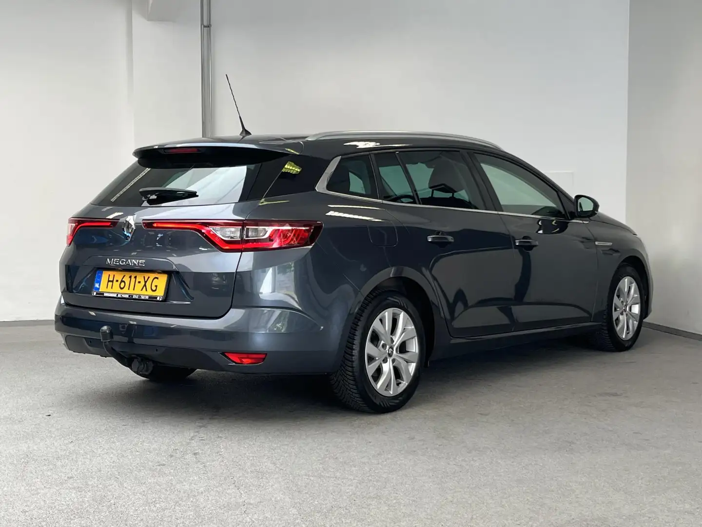Renault Megane Estate 1.3 TCe Limited | TREKHAAK | CARPLAY | PDC Gris - 2