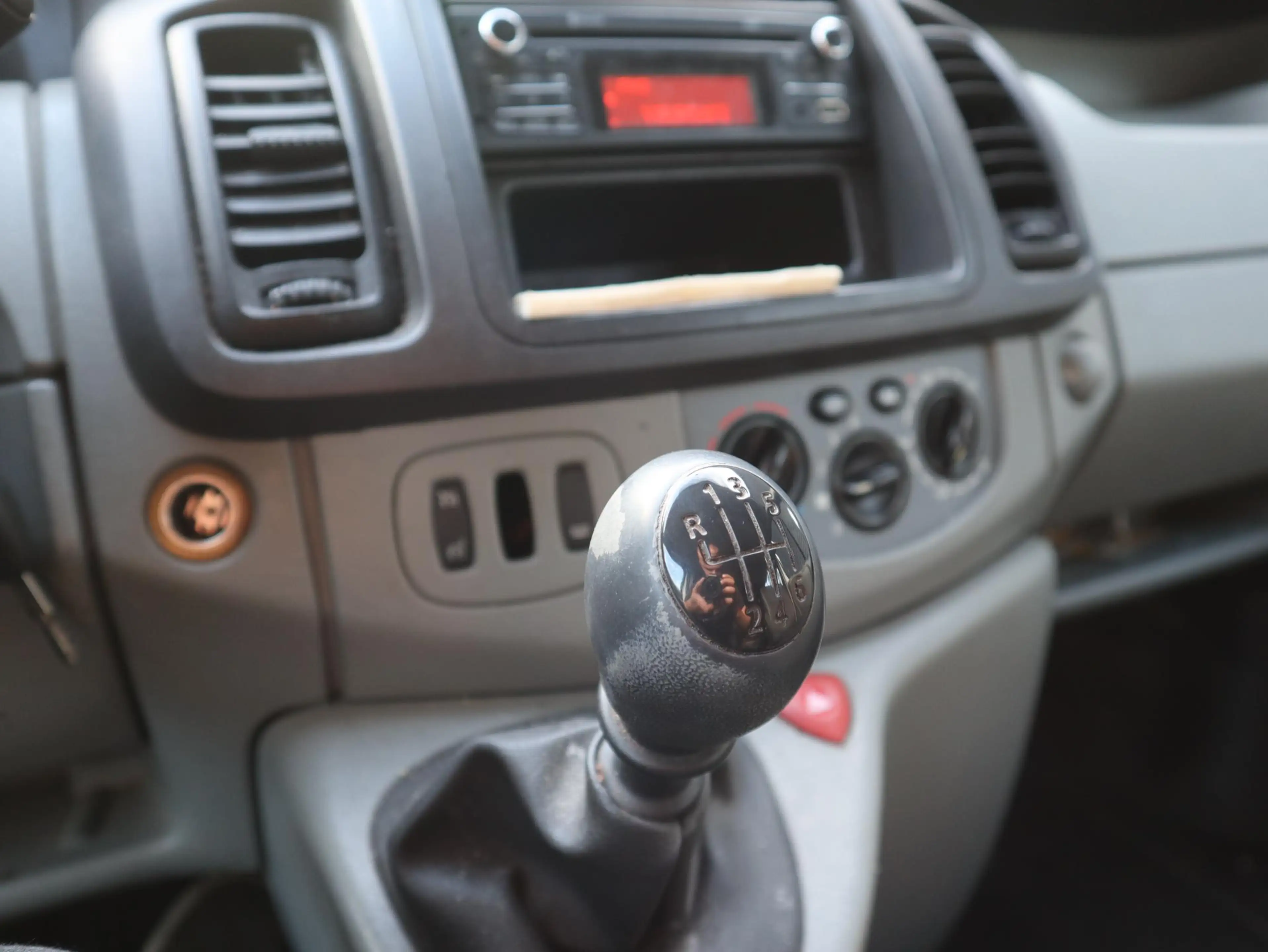 Opel Vivaro 2.0 CDTI 114pk L2 DC 5 Pers. - Airco - Trekhaak — photo 11