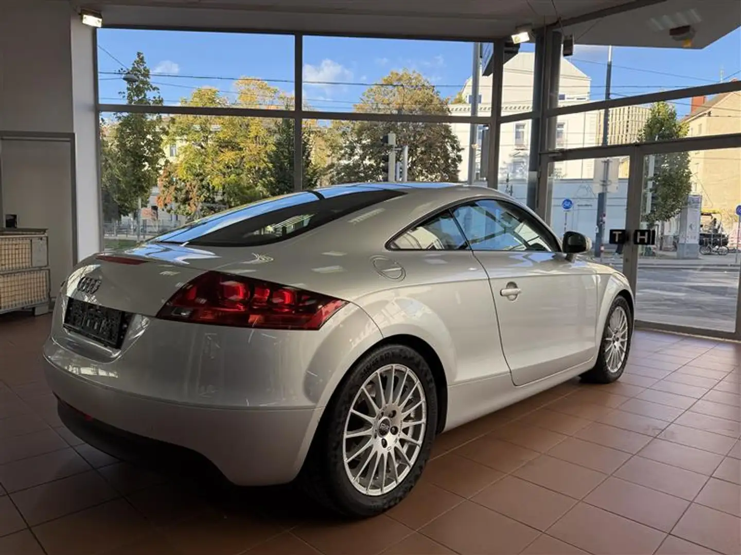 Audi TT TT Coupé 2,0 T FSI Silber - 2