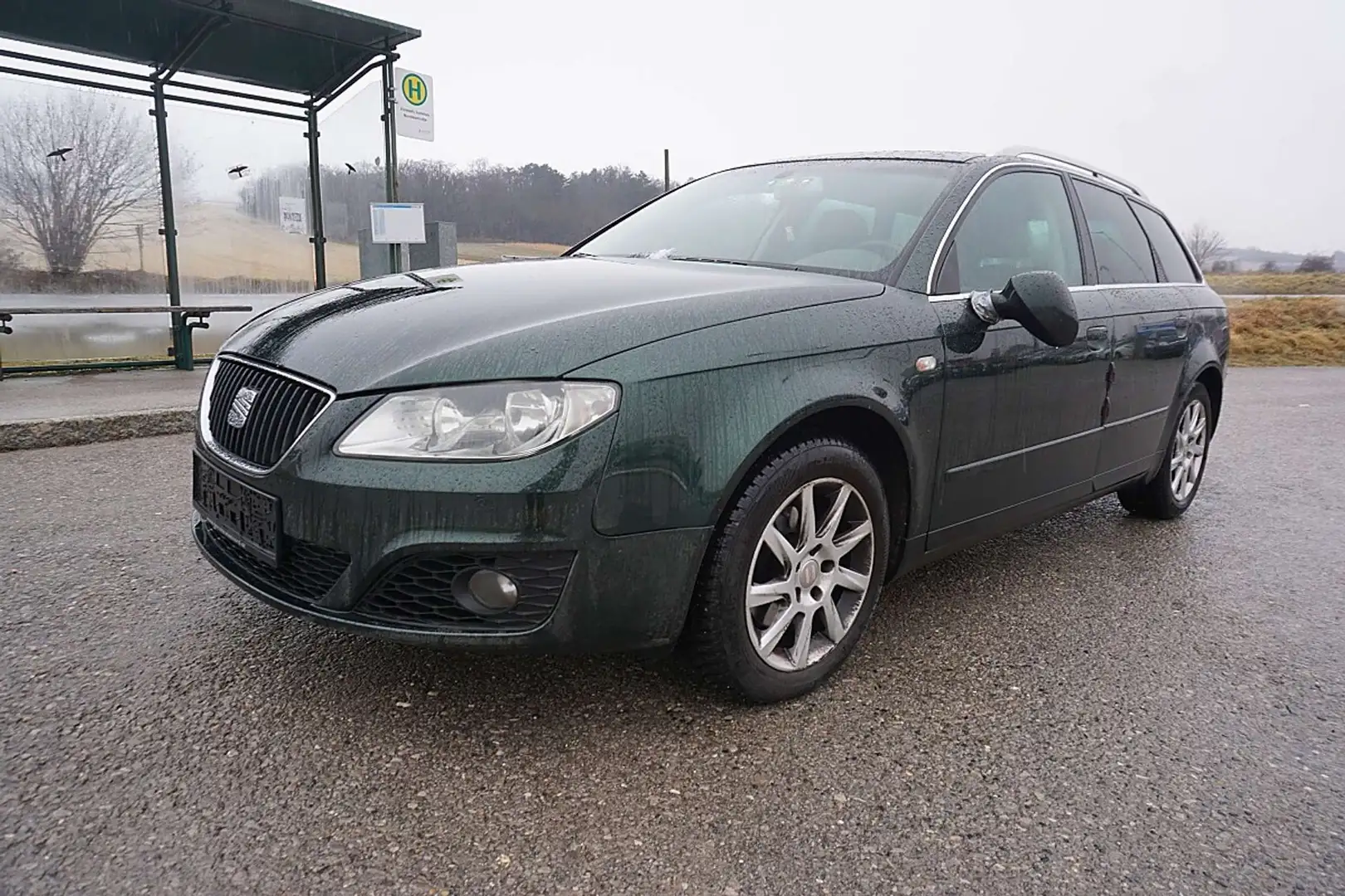 SEAT Exeo ST Chili&Style 2,0 TDI CR Grün - 2