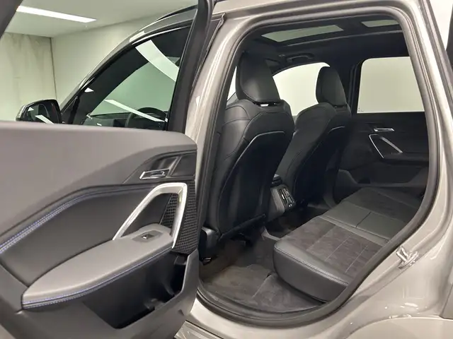 BMW X1 view 13