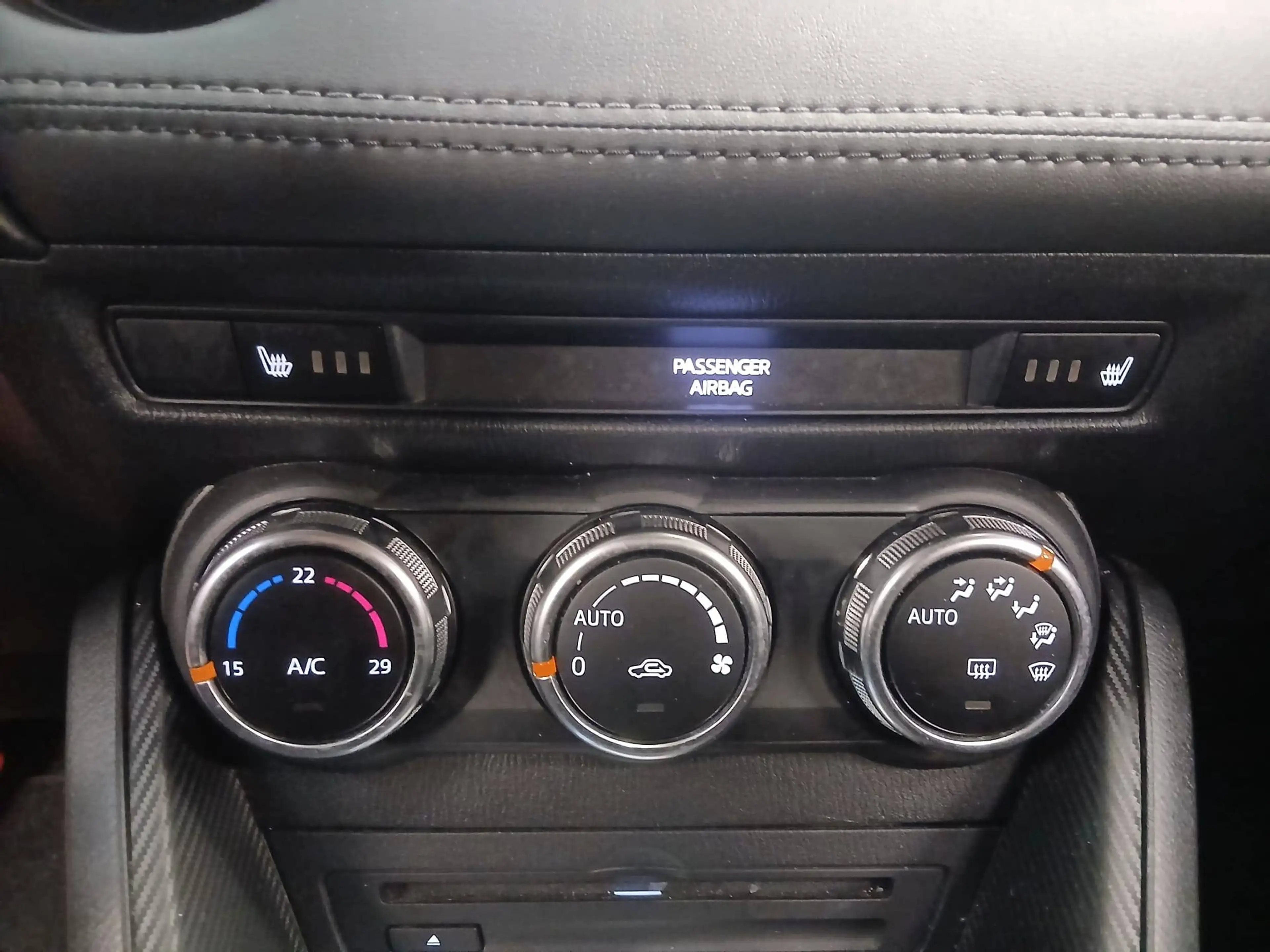 Mazda CX-3 CX-3 2.0i * CAMERA * PARK SENS AR * AIRCO * BLTHT * 240X60 MOIS — photo 11