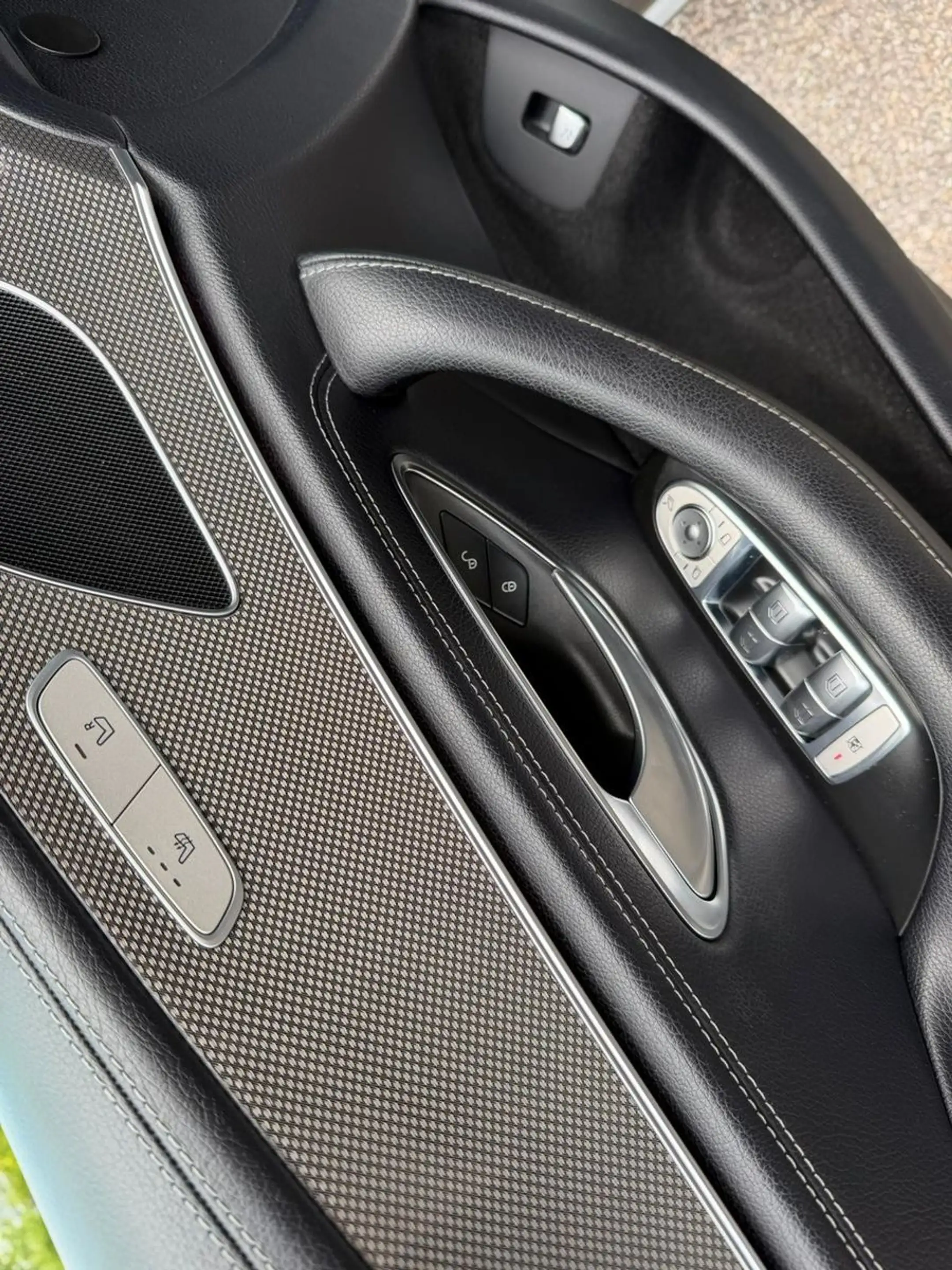 Mercedes-Benz CLS 450 4Matic*AMG PAKET*NIGHT*LEDER*SHD*2.HD* — photo 12