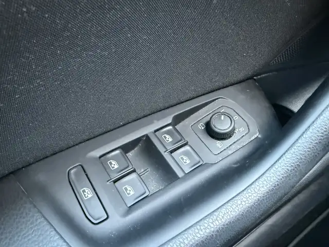 Volkswagen Passat view 18