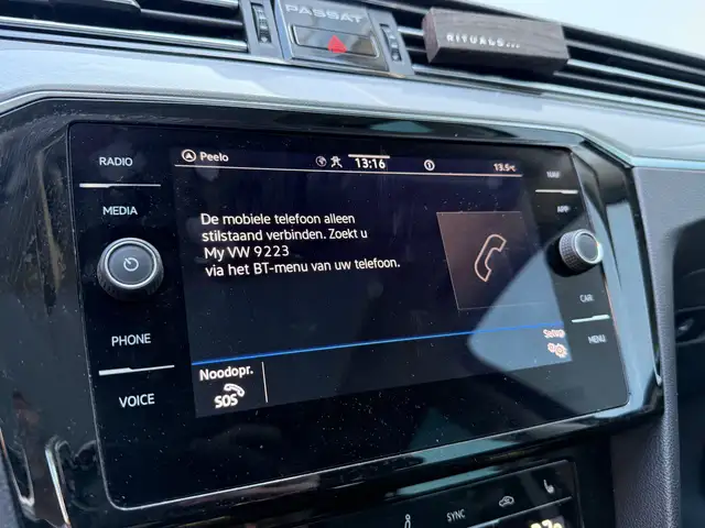 Volkswagen Passat view 30