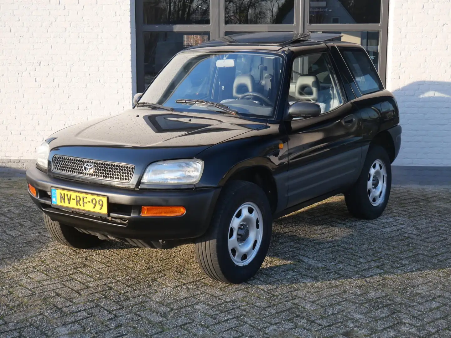 Toyota RAV 4 FunCruiser 2.0i Hardtop 4x4 1e Eigenaar Orig. NL 1 Schwarz - 1