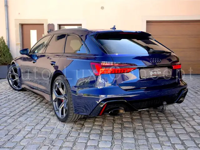 Audi RS6 view 4