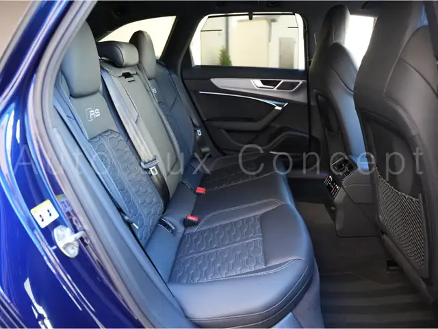 Audi RS6 view 9