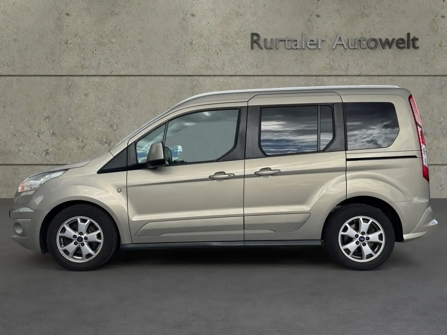 Ford Tourneo Connect Titanium *KLIMA*RFK*SH*PANO*TEMP Silber - 2