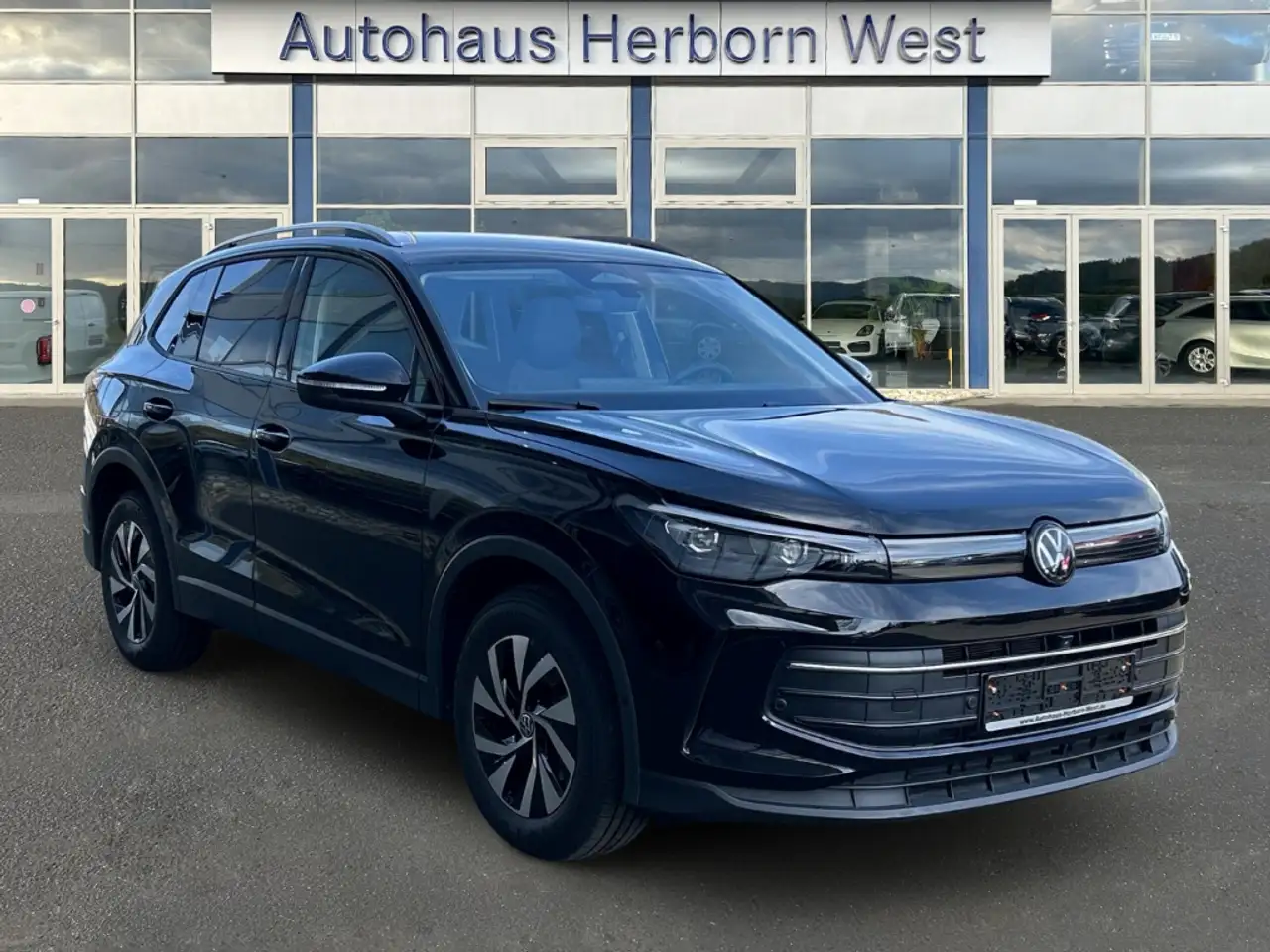 Volkswagen Tiguan 1.5 eTSI Life DSG LED Assistenzpaket Winterpaket m 2