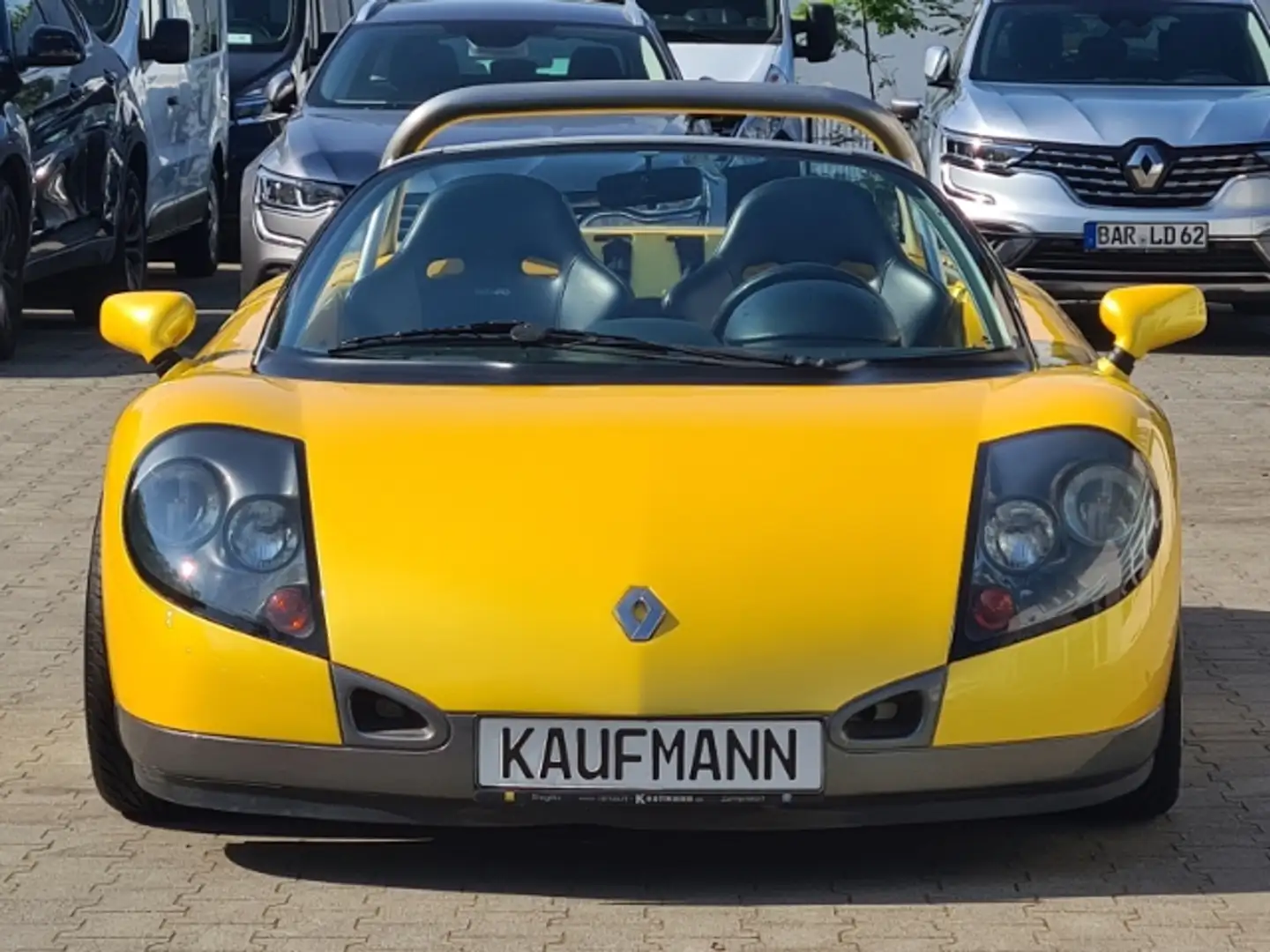 Renault Spider mit Frontscheibe Żółty - 2