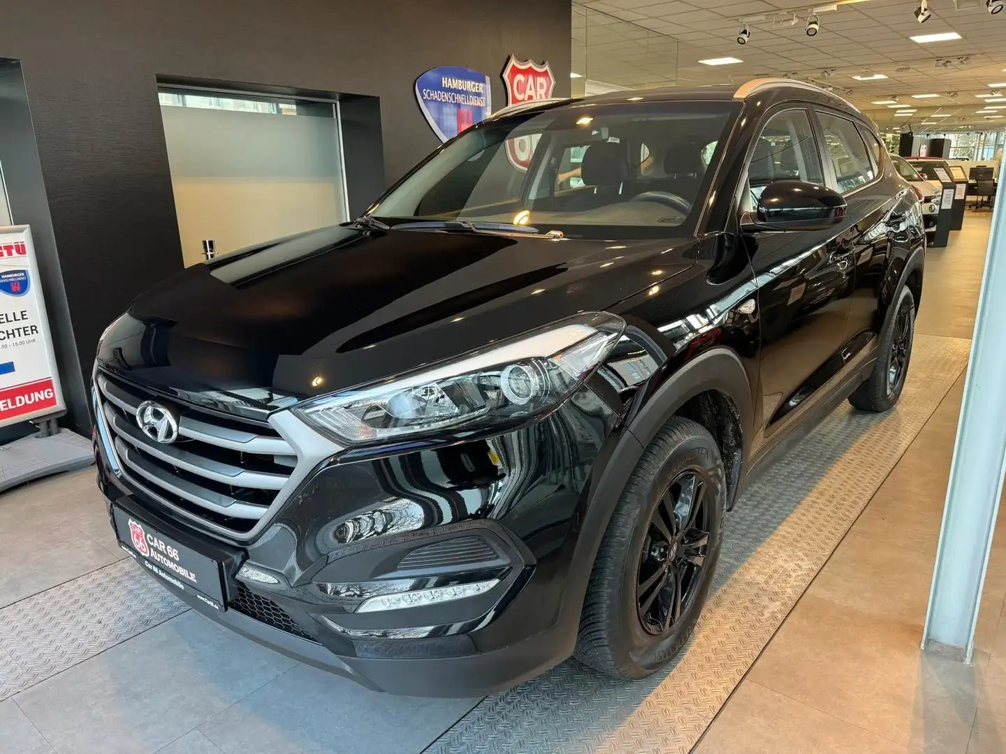 Hyundai TUCSON blue Classic 2WD Schwarz - 1