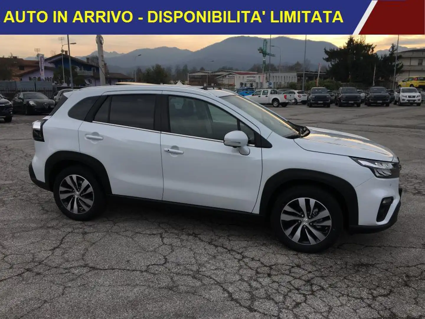 Suzuki S-Cross 1.4 Hybrid 4WD AllGrip Top+ TETTO APRIBILE Bianco - 2