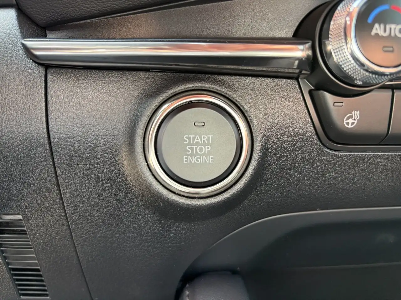 Mazda 3 снимка Mazda 3