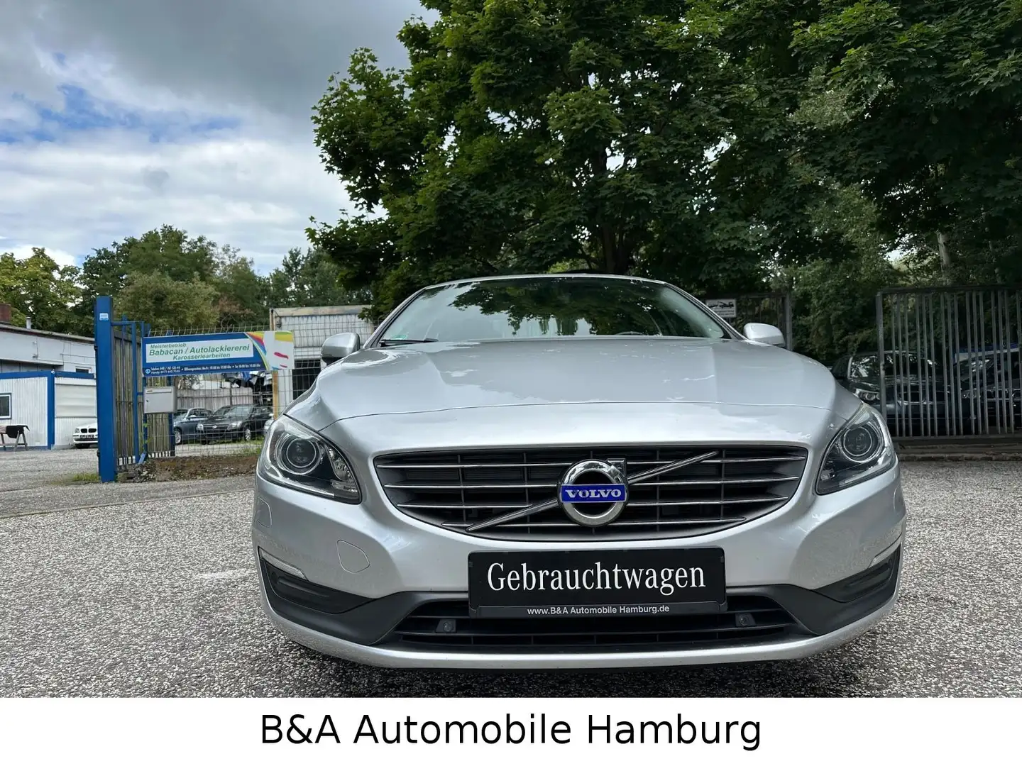 Volvo S60 Lim. Momentum 2 Hand+Scheckheft Silber - 2