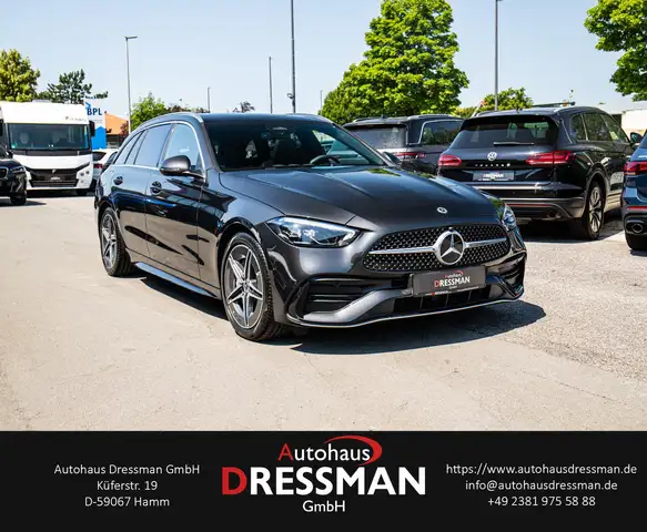 Mercedes-Benz C-Class view 3