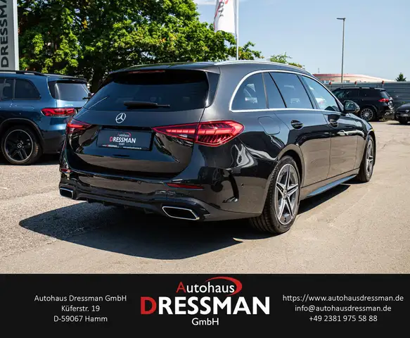 Mercedes-Benz C-Class view 4