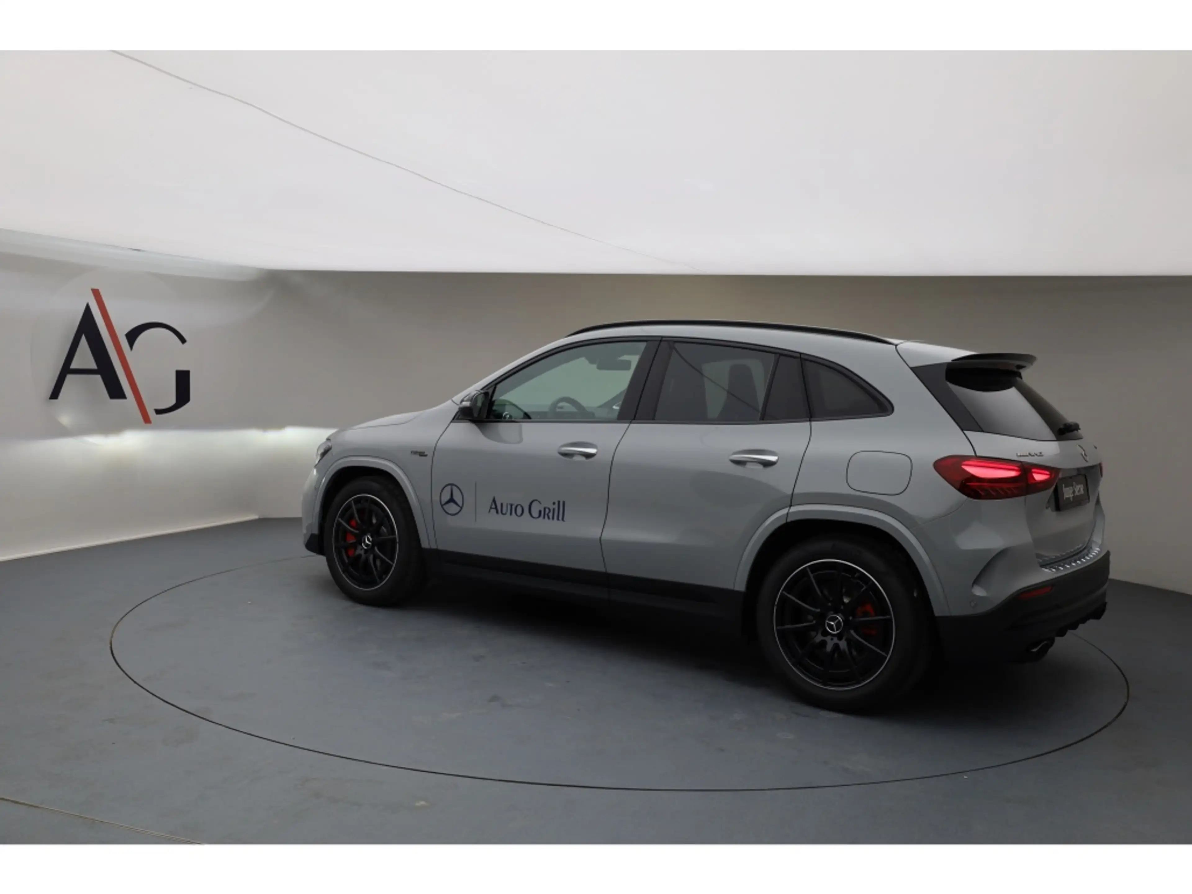 Mercedes-Benz GLA 35 AMG GLA 35 4M AMG NightII PerfoSitze Final Edition — photo 4