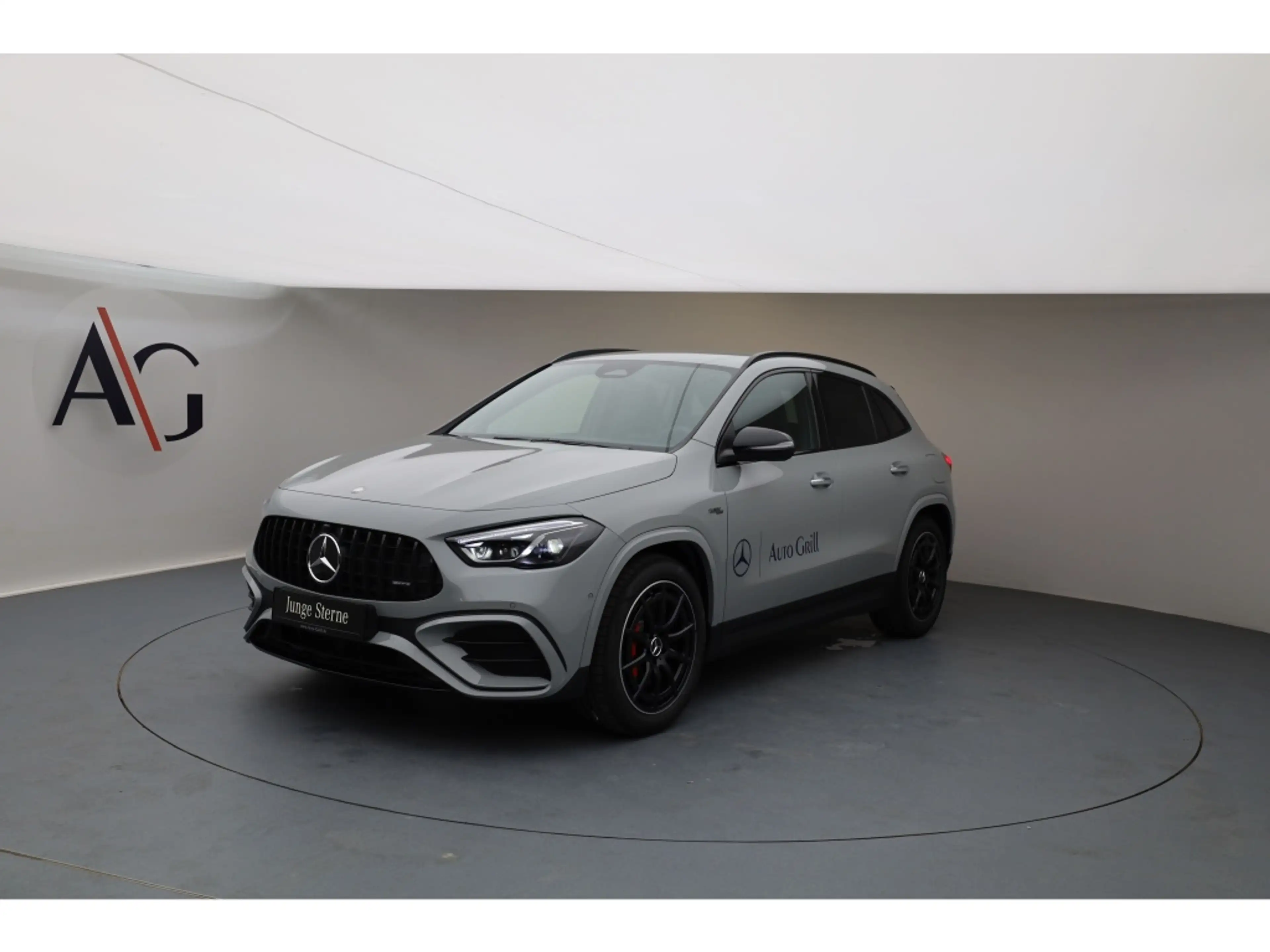 Mercedes-Benz GLA 35 AMG GLA 35 4M AMG NightII PerfoSitze Final Edition — photo 2