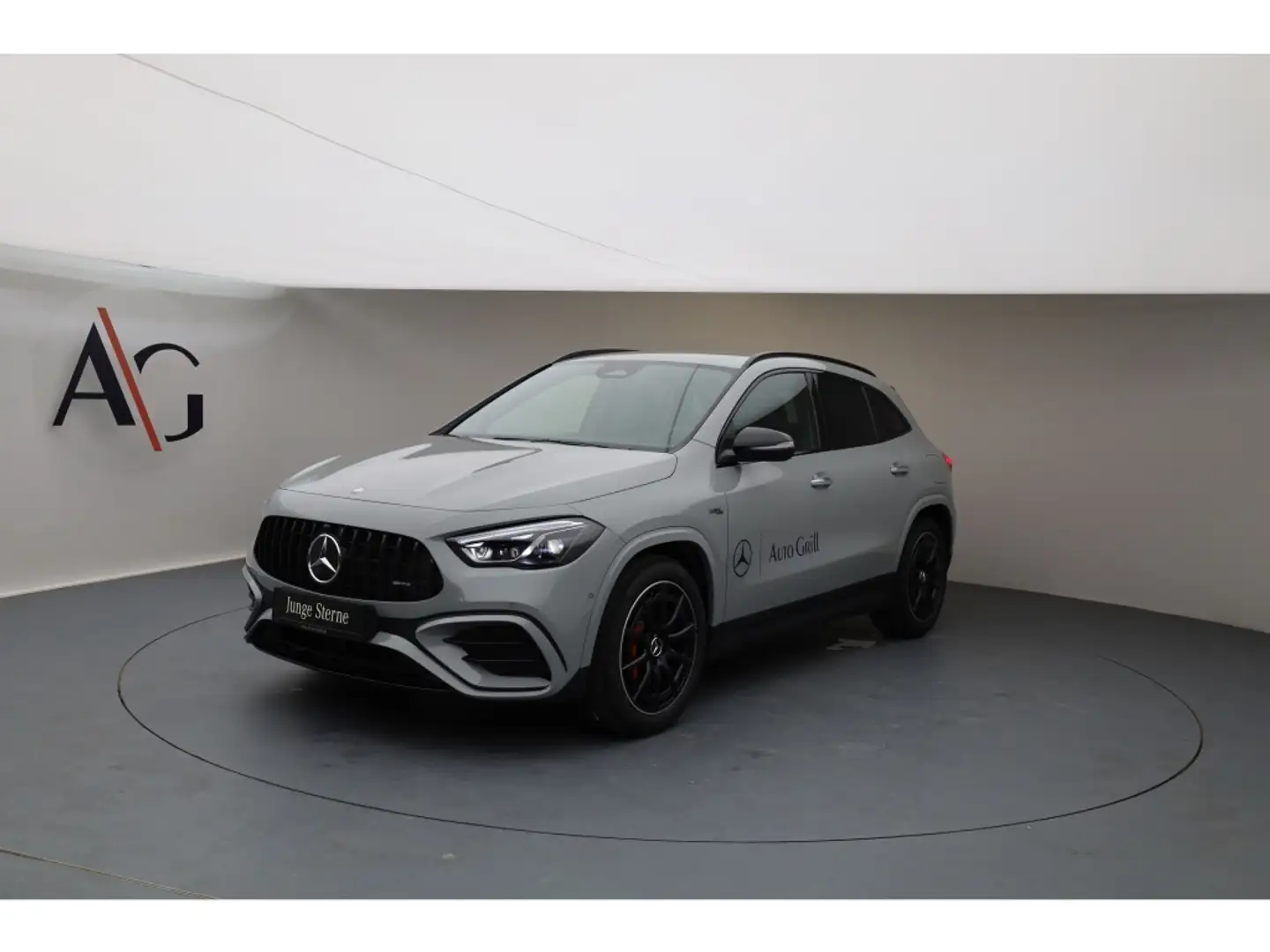 Mercedes-Benz GLA 35 AMG GLA 35 4M AMG NightII PerfoSitze Final Edition Grau - 2