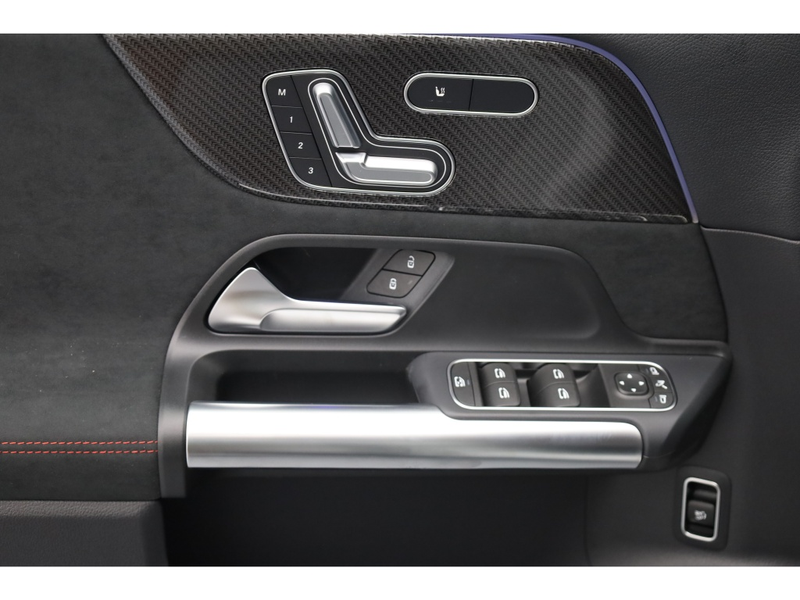 Mercedes-Benz GLA 35 AMG GLA 35 4M AMG NightII PerfoSitze Final Edition — photo 11