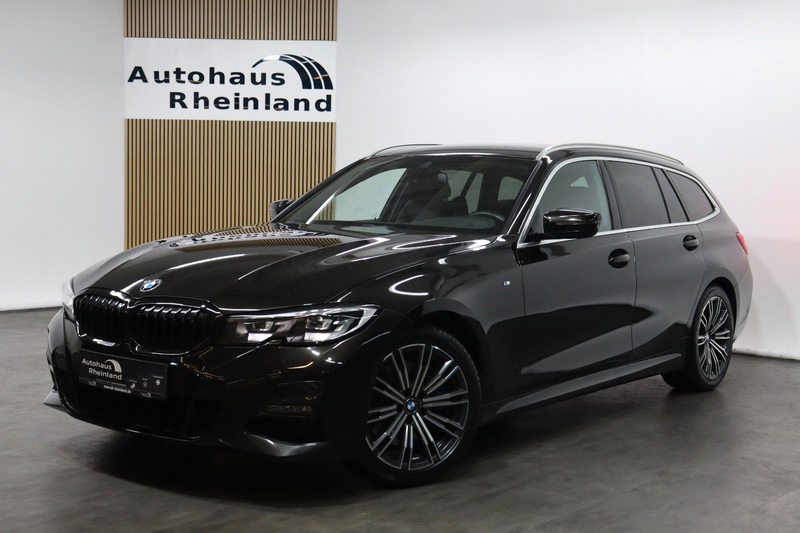 BMW 330 i Tour. xDrive M-Sport *MEMORY*APPLECAR*LEDER