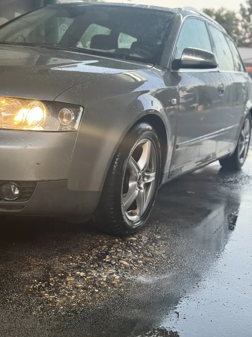 Audi A4 Avant 1.8 T tüv neu - 2