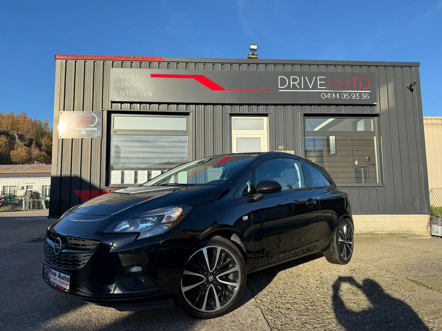 Opel Corsa Black Edition / Carplay / Capteurs / Jantes 17" Noir - 1