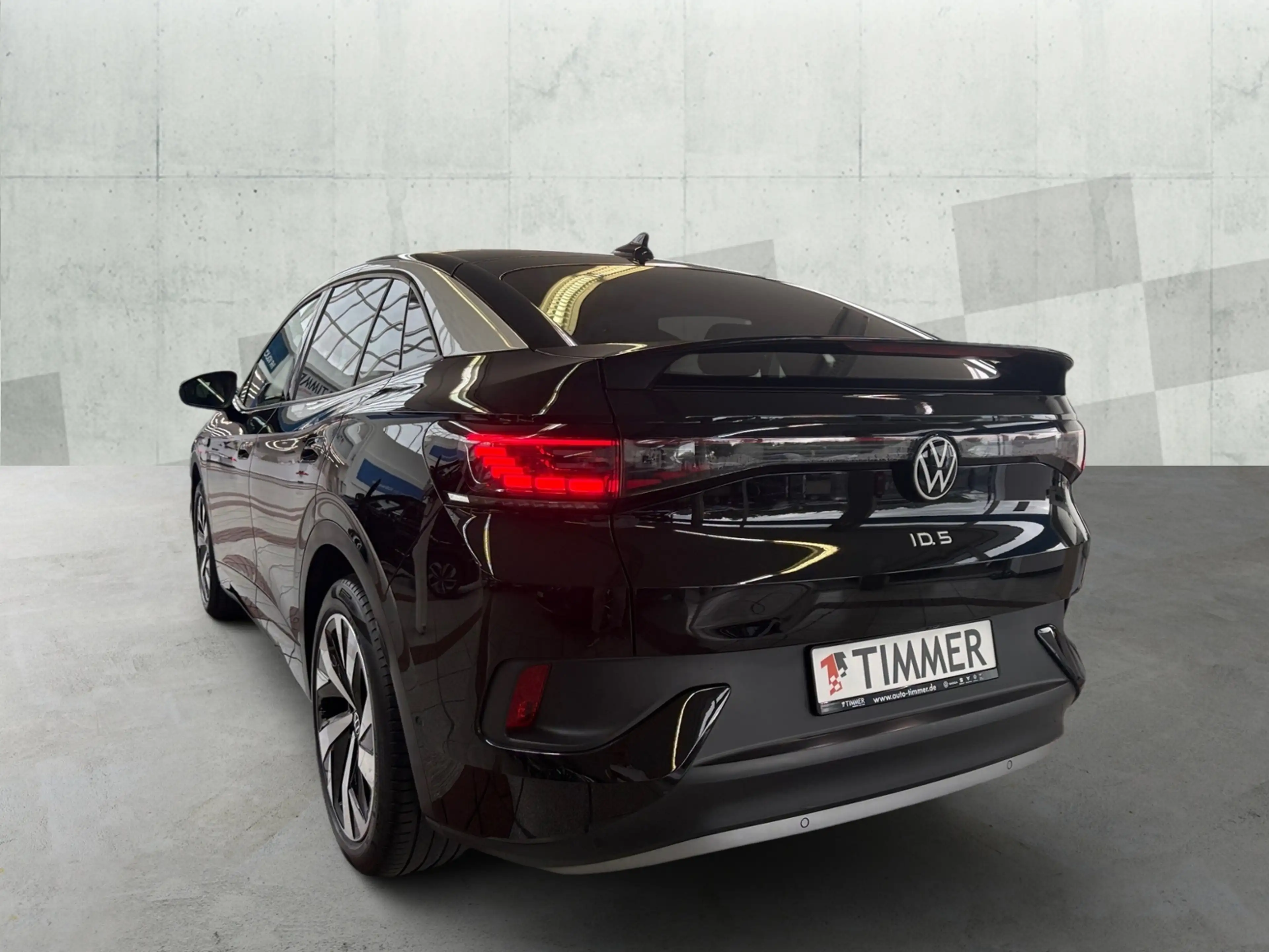 Volkswagen ID.5 PRO 174PS 82 kWh +PANO+IQ.LIGHT+ACC+CARPLAY+RKAM+ — photo 6