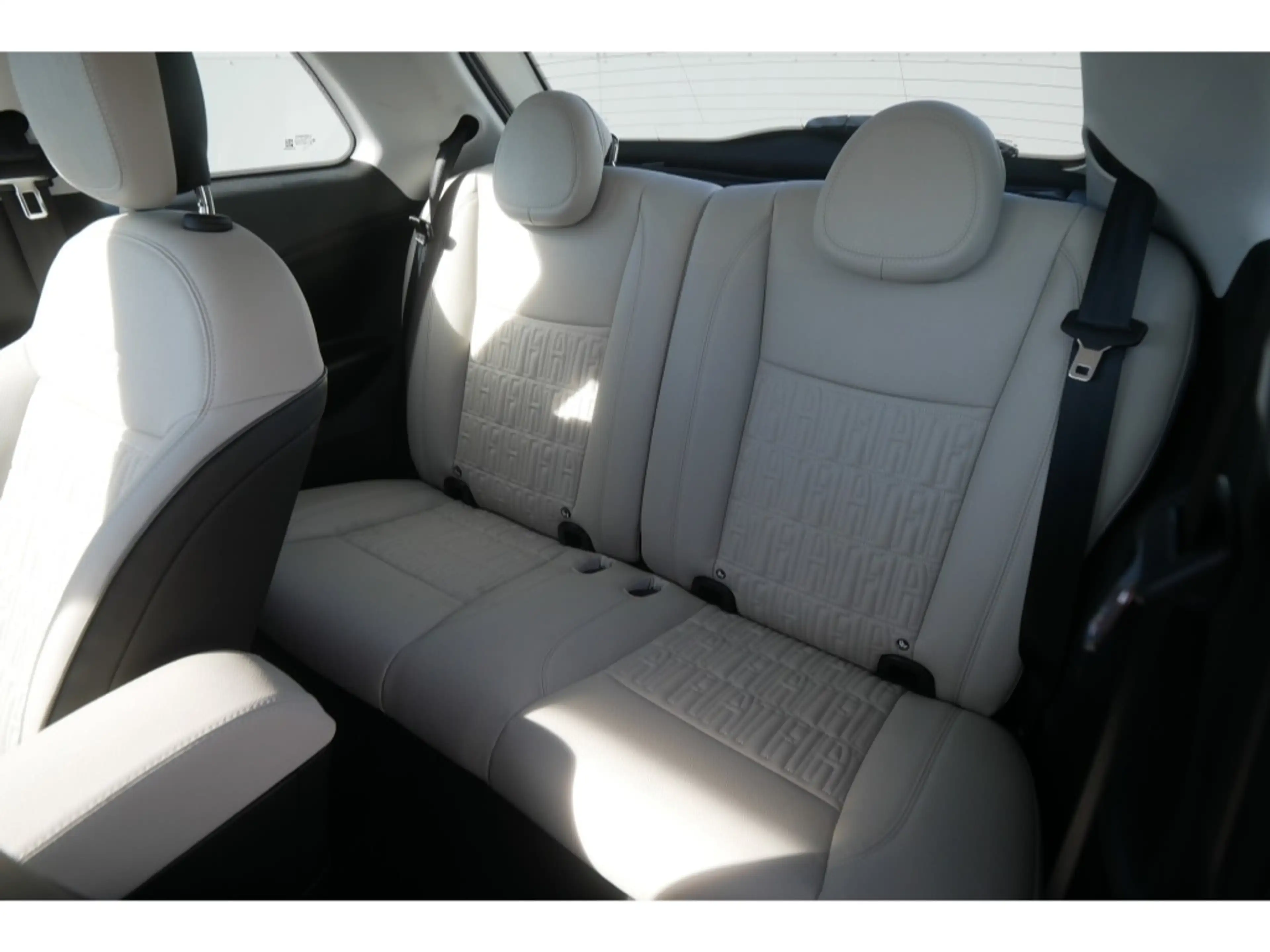 Fiat 500e BY BOCELLI AT 42 Kwh 118PS LED NAVI WINTER — photo 12