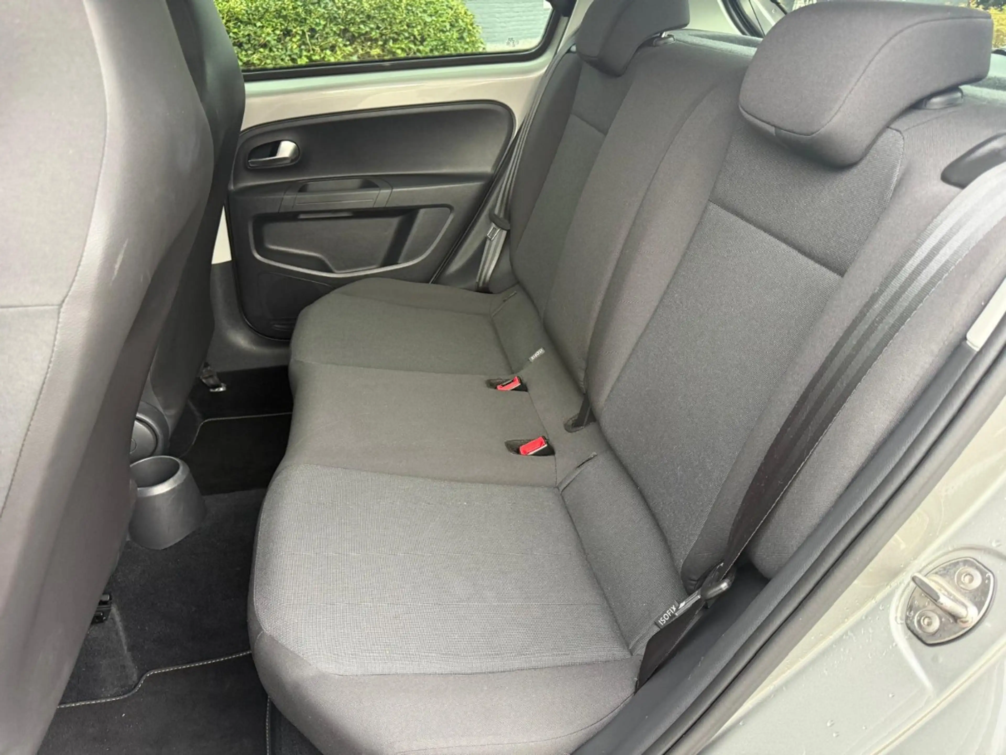 Volkswagen up! | CARPLAY | ALL SEASON | NAP | — photo 12