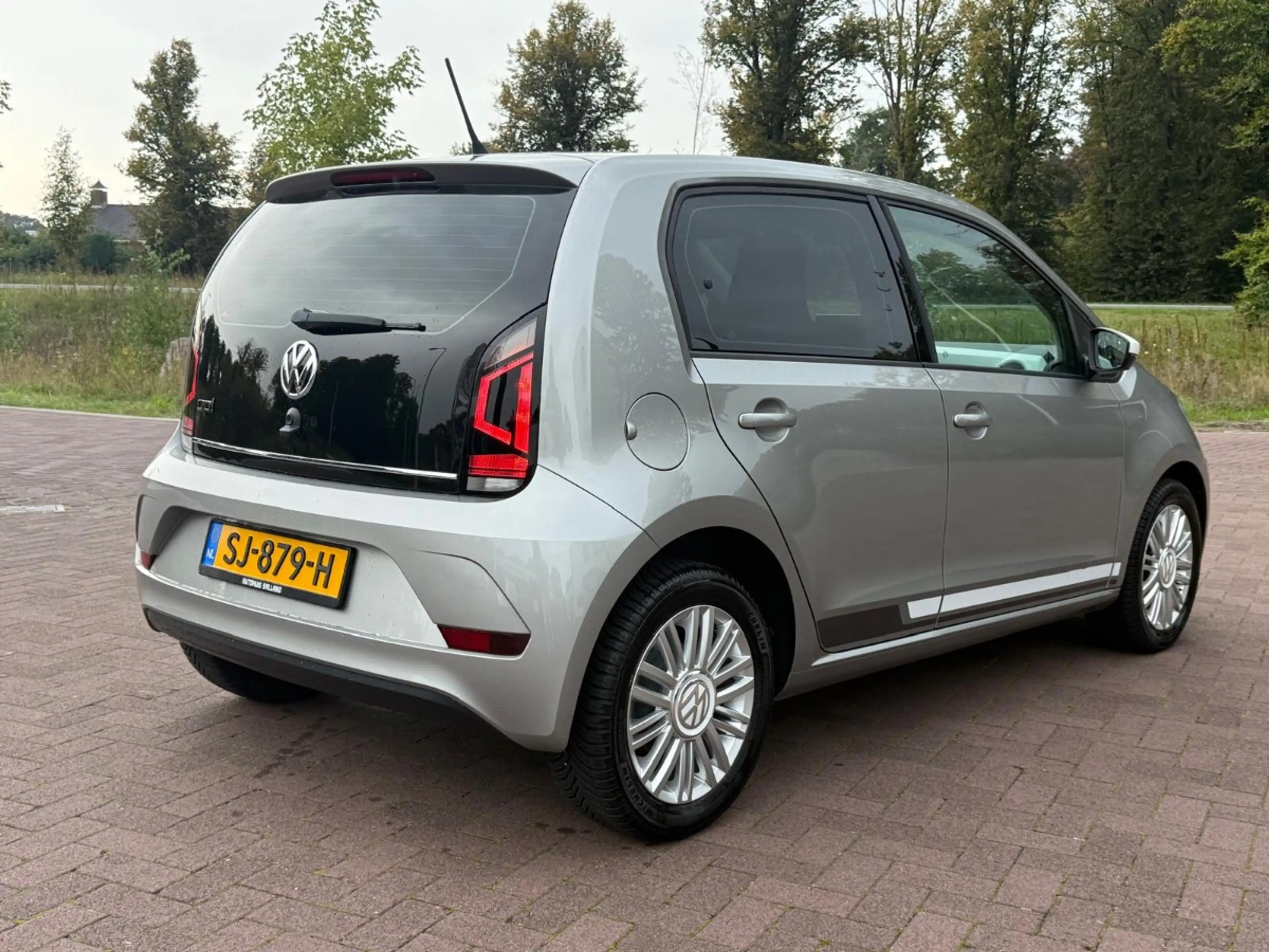 Volkswagen up! | CARPLAY | ALL SEASON | NAP | — photo 4