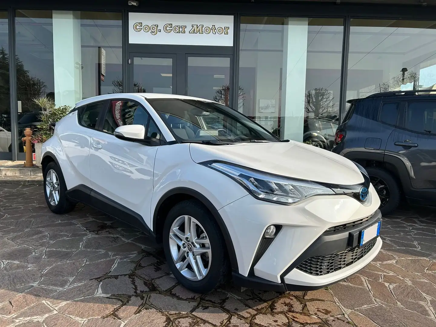 Toyota C-HR C-HR 1.8h Business e-cvt Bianco - 1