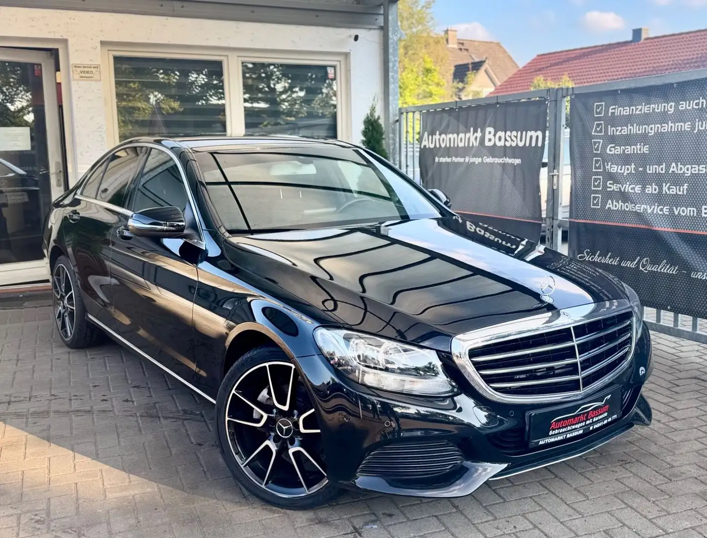 Mercedes-Benz C 200 Lim. CGI Business Paket Navi | Shz. | PDC Schwarz - 1