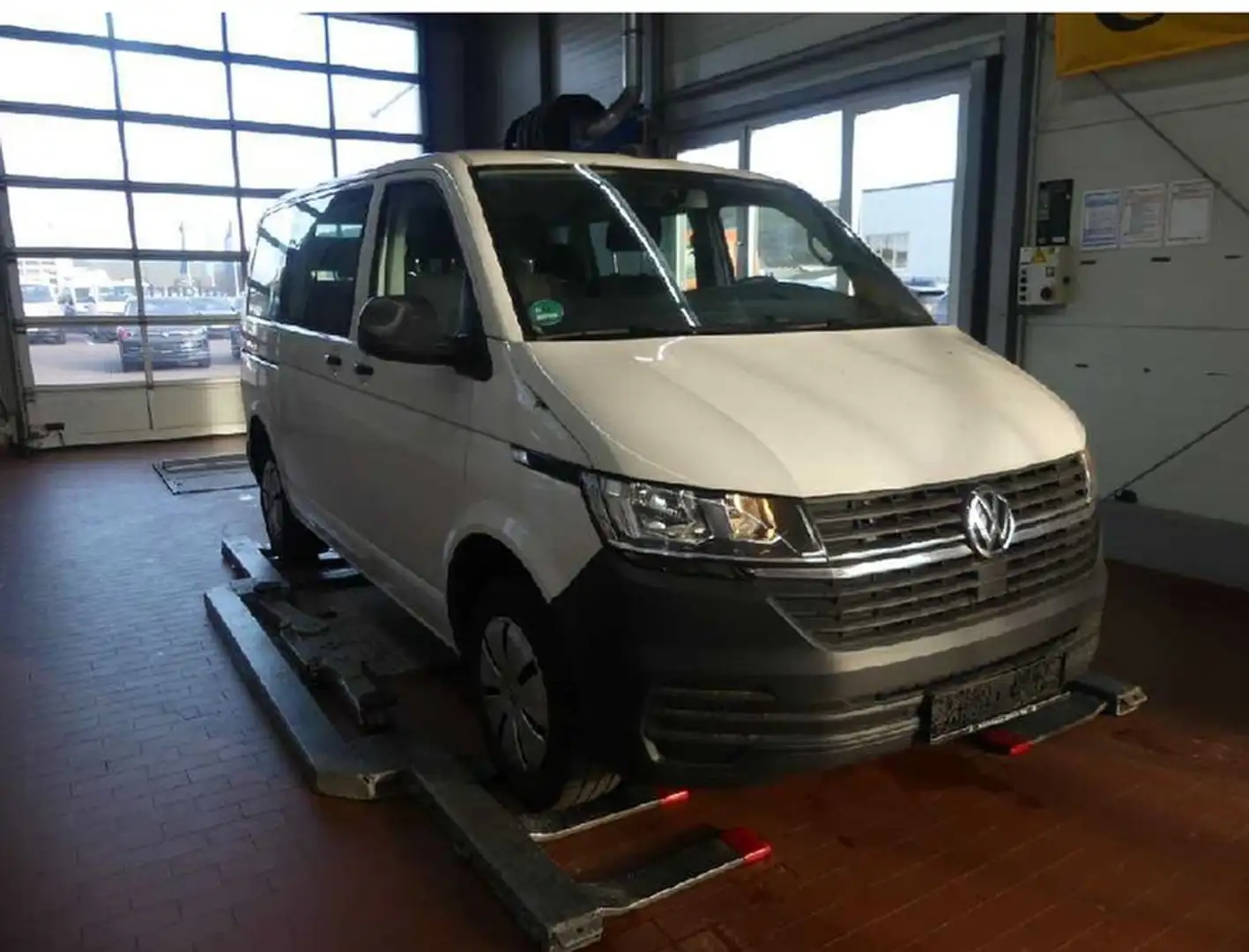 Volkswagen T6 Kombi 2.0 TDI T6.1 Navi, 9 Sitzer Weiß - 2
