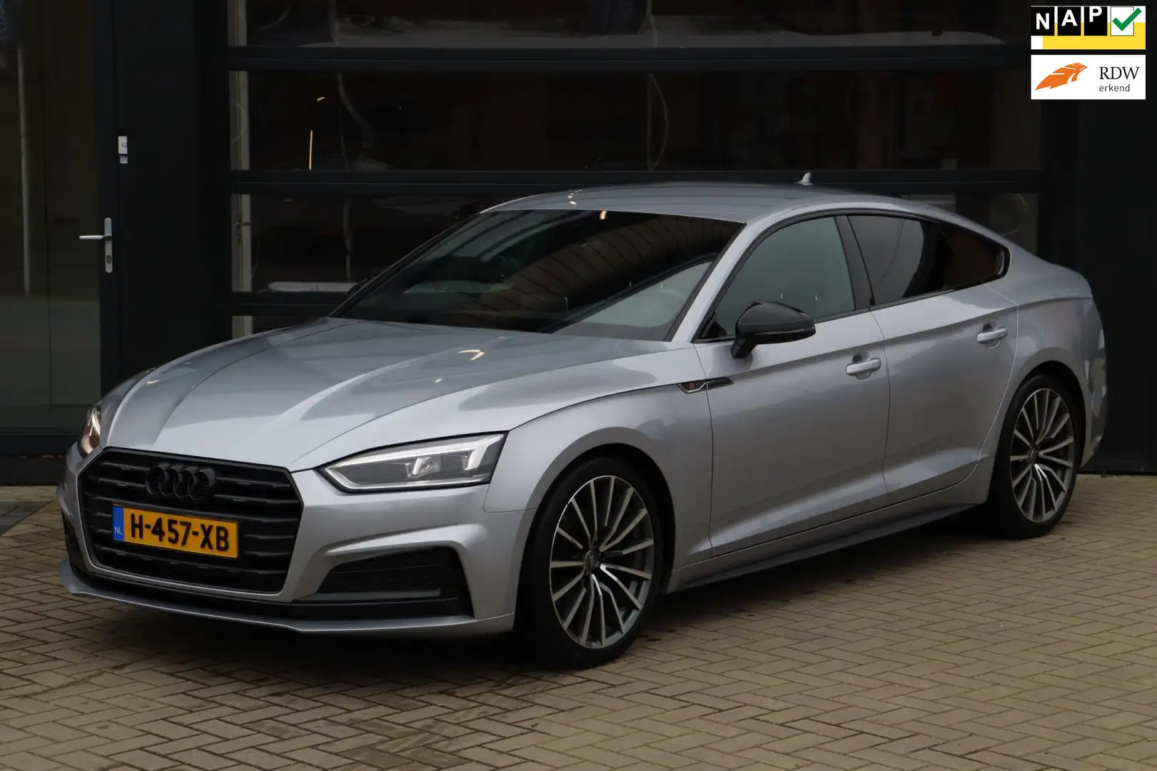 Audi A5 Sportback 35 TFSI Sport S-line black edition | NAP Grijs - 1