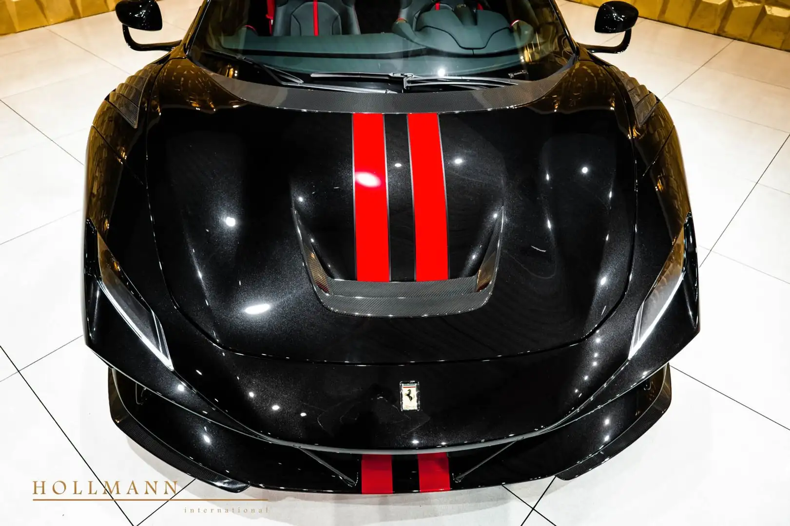 Ferrari F8 Spider BY NOVITEC N LARGO 1 of 15 Schwarz - 2