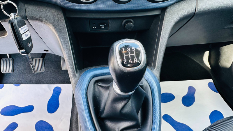 Hyundai i10 Trend 84800 KM KLIMA TEMPOMAT EINPARHILFE SITZHEIZUNG TÜV NEU — photo 12