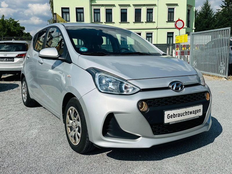 Hyundai i10 Trend 84800 KM KLIMA TEMPOMAT EINPARHILFE SITZHEIZUNG TÜV NEU